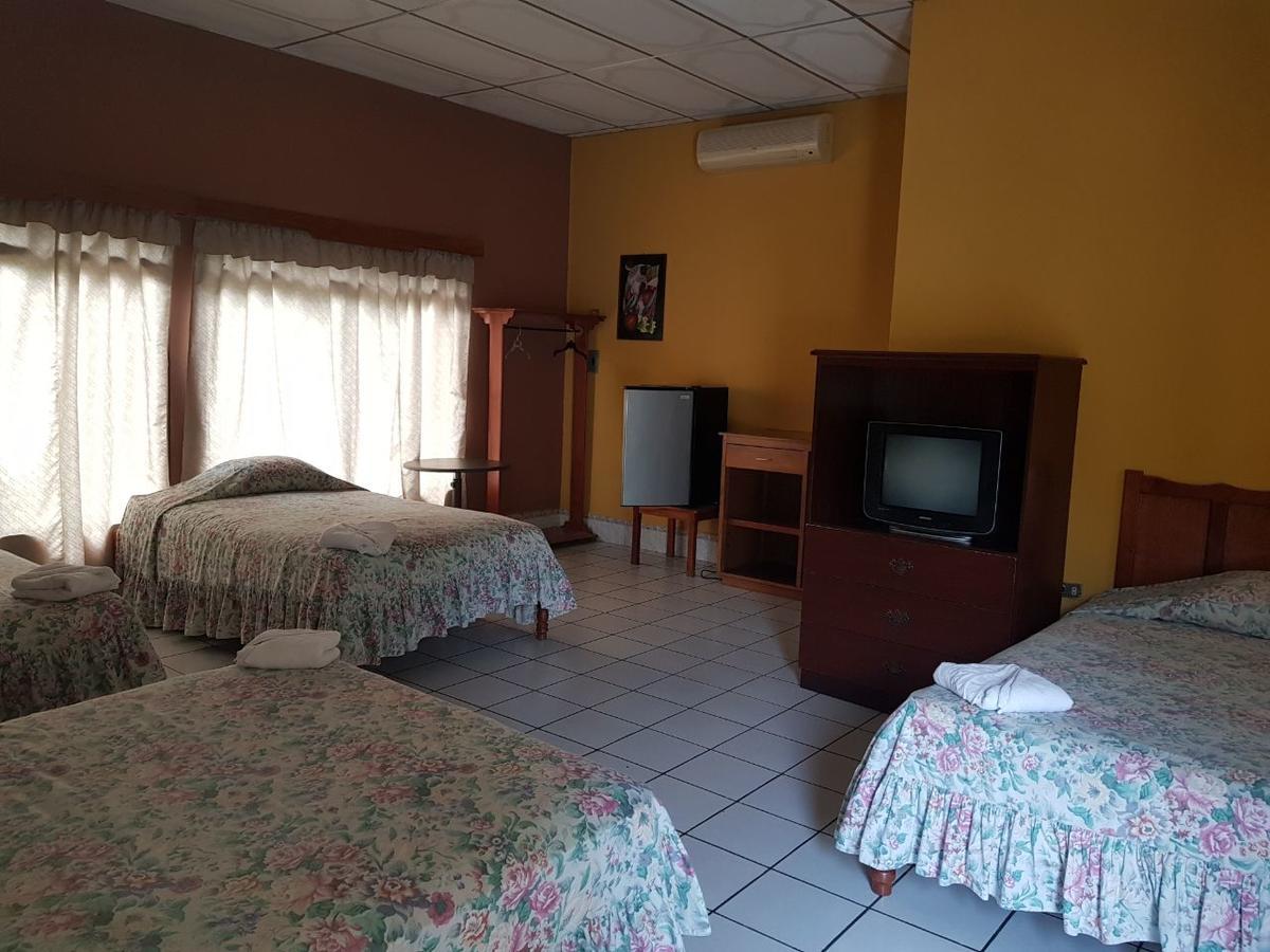 Hotel Santa Cruz Zapaca Bagian luar foto