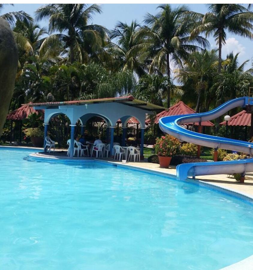 Hotel Santa Cruz Zapaca Bagian luar foto